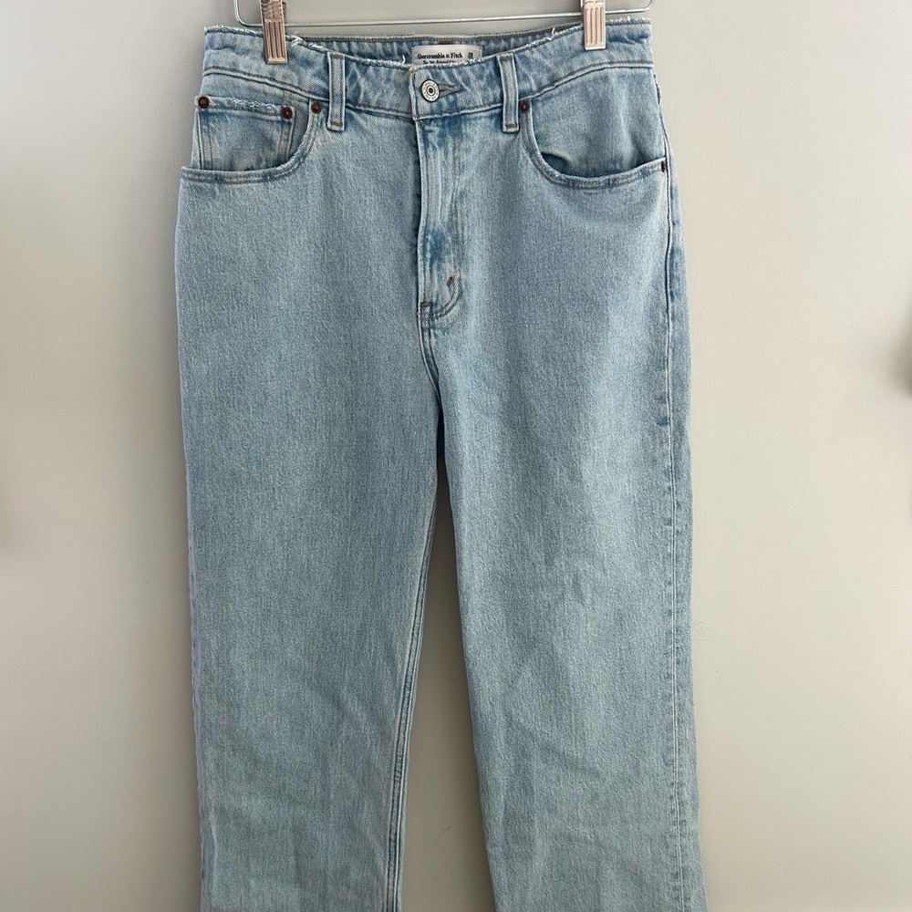 Abercrombie & Fitch Light Blue High Rise Straight Women’s Jeans